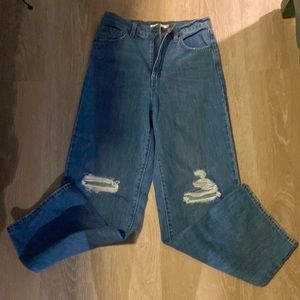 Women’s Levi’s high waisted straight pants